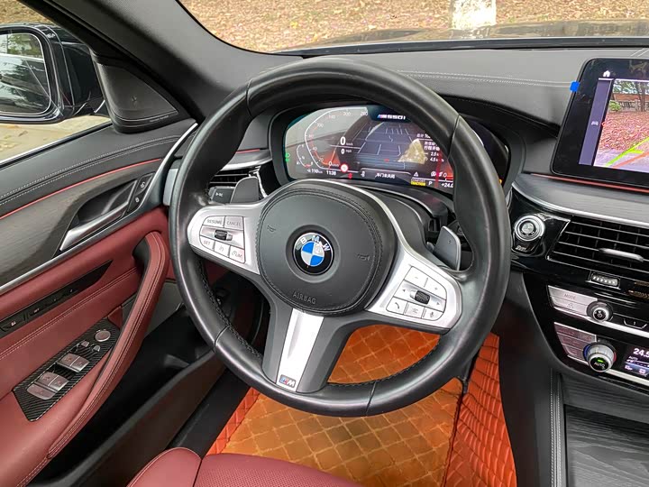 Фото 6 - BMW 5 Series