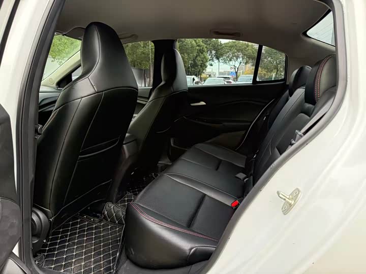 Фото 5 - Chevrolet Onix (Cavalier)