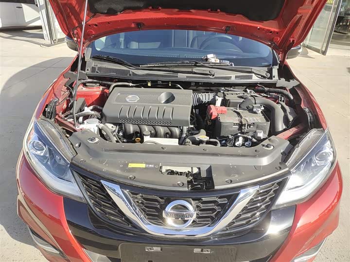 Фото 20 - Nissan Tiida