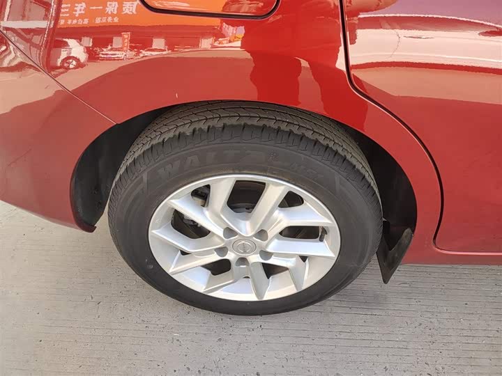 Фото 26 - Nissan Tiida