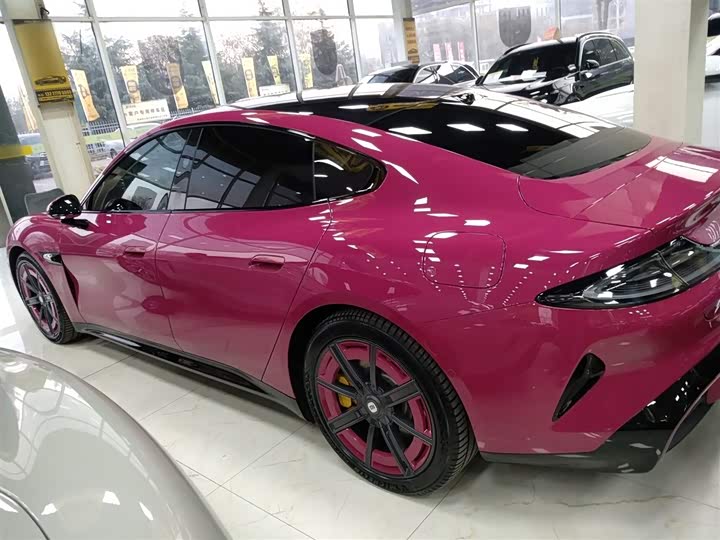 Фото 5 - Xiaomi SU7