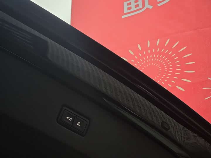 Фото 10 - Audi Q7