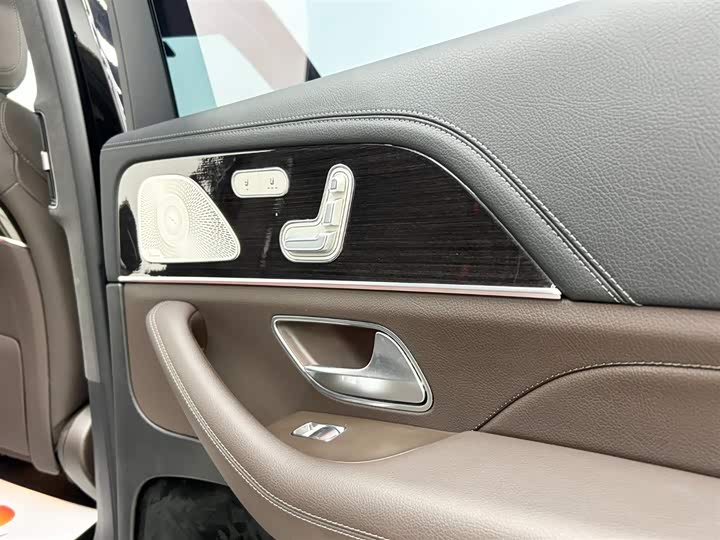 Фото 10 - Mercedes-Benz GLS-Class