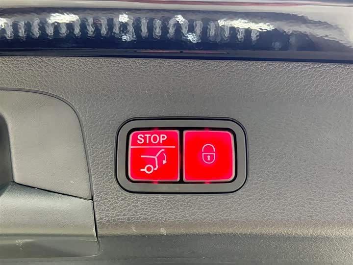 Фото 25 - Mercedes-Benz GLS-Class