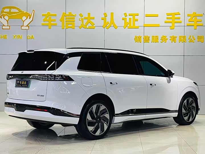 Фото 3 - Dongfeng Yipai eπ 008