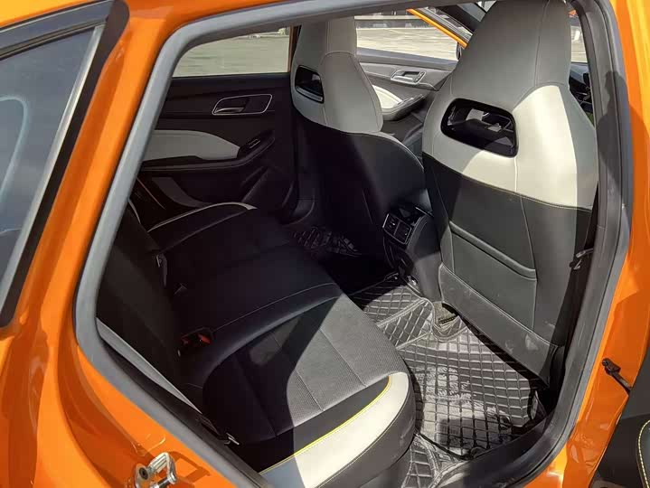 Фото 11 - MG Motor 6