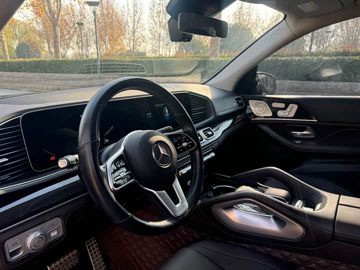 Фото 10 - Mercedes-Benz GLS-Class