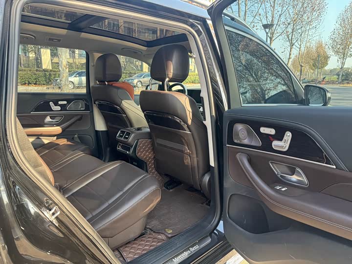 Фото 12 - Mercedes-Benz GLS-Class