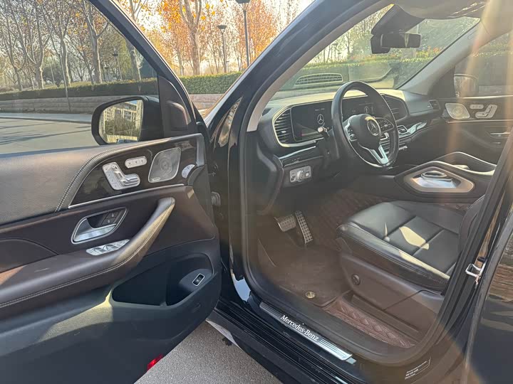 Фото 9 - Mercedes-Benz GLS-Class