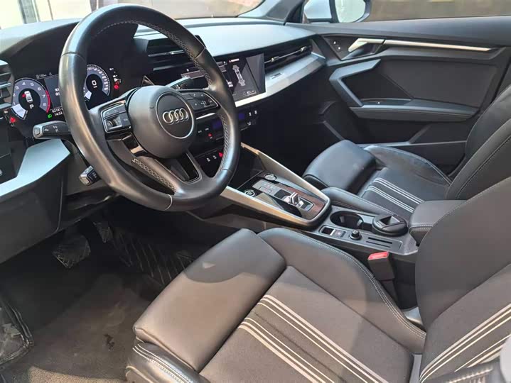 Фото 14 - Audi A3