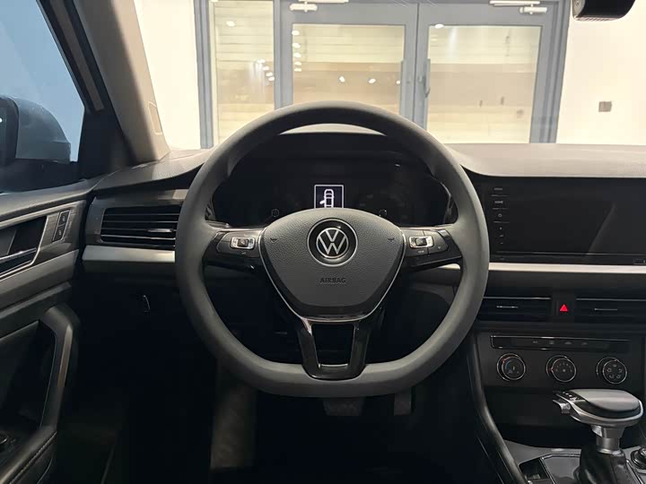 Фото 11 - Volkswagen Lavida