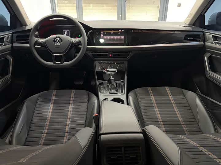 Фото 12 - Volkswagen Lavida