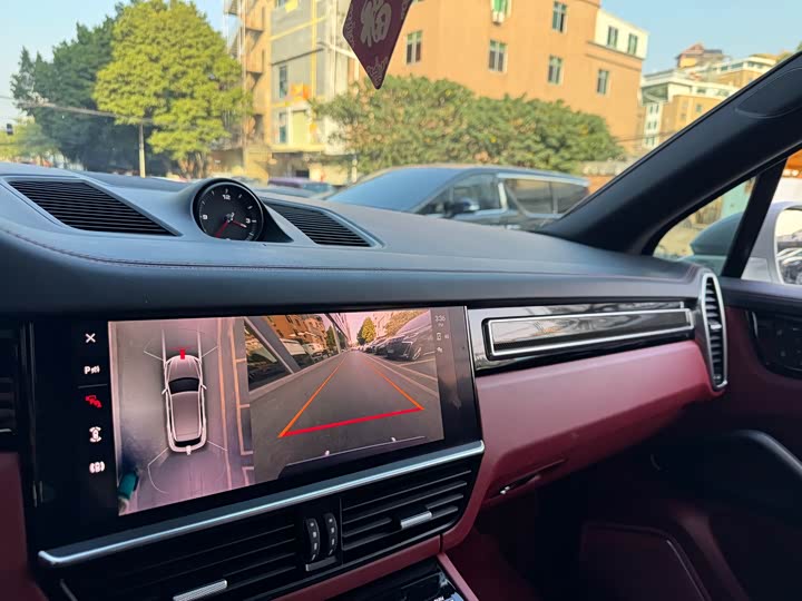 Фото 13 - Porsche Cayenne