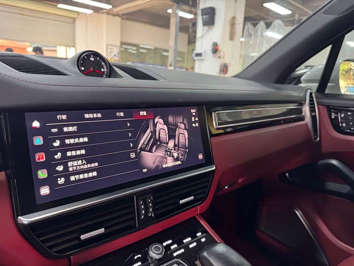 Фото 14 - Porsche Cayenne