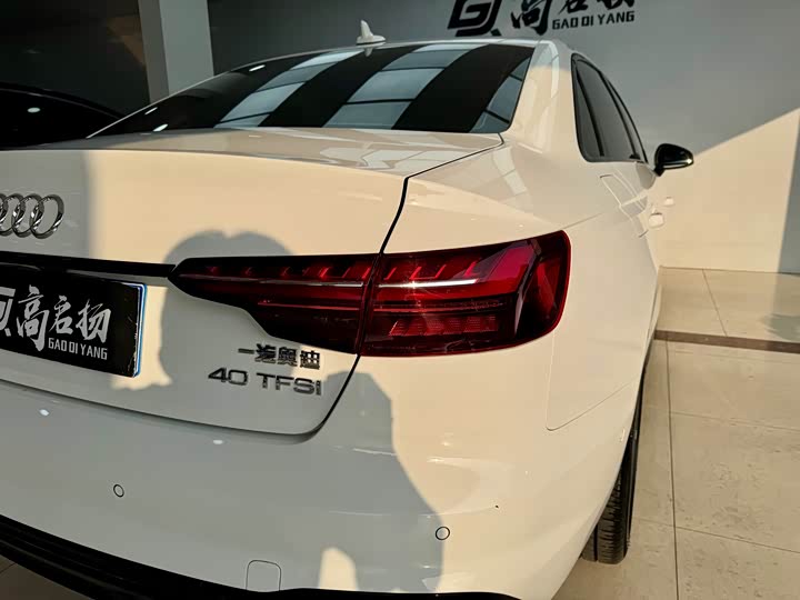 Фото 27 - Audi A4L