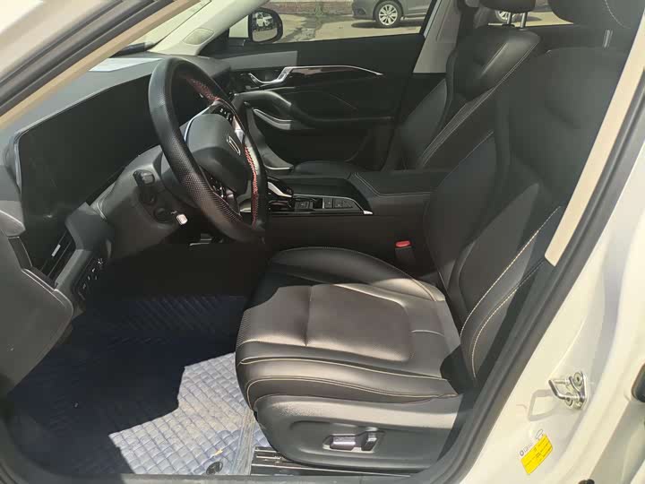 Фото 4 - Bestune B70