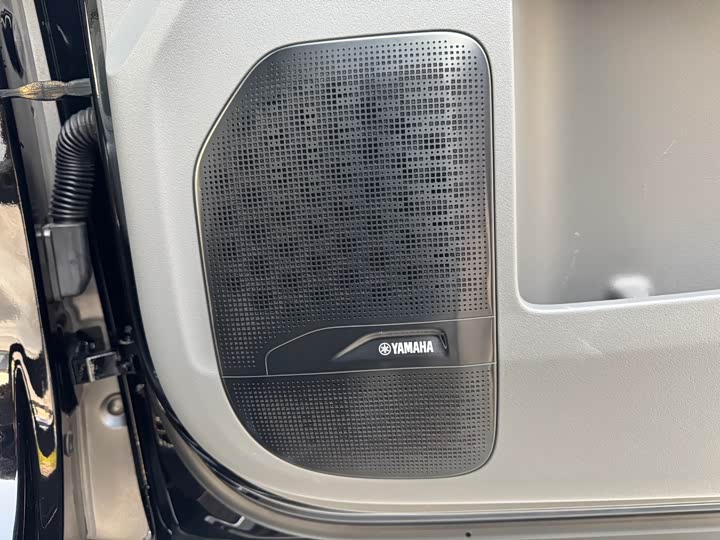 Фото 11 - Zeekr 009