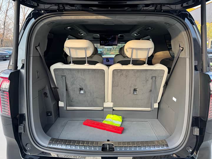 Фото 9 - Zeekr 009