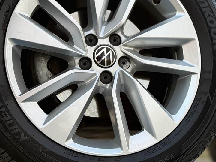 Фото 10 - Volkswagen T-Cross