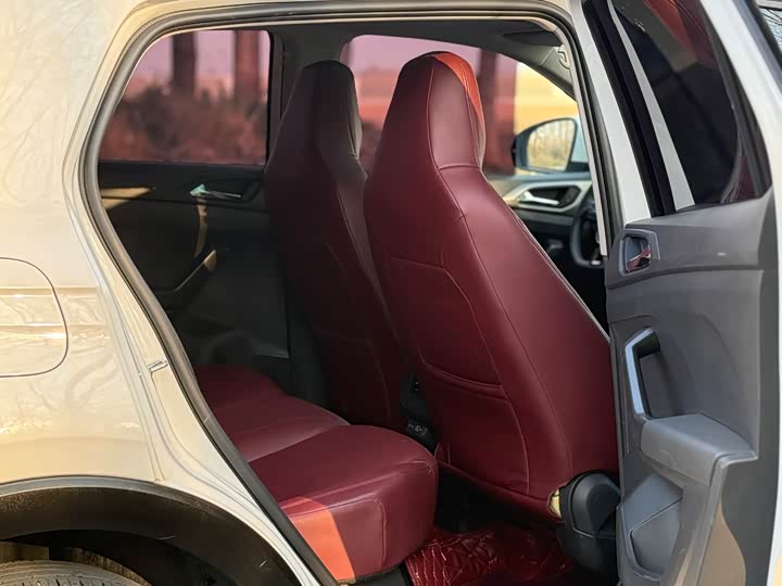 Фото 14 - Volkswagen T-Cross