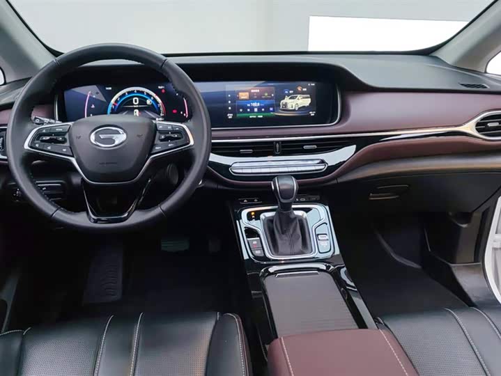 Фото 12 - GAC Trumpchi M6