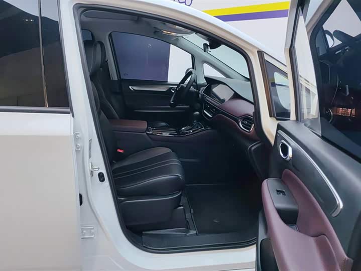 Фото 8 - GAC Trumpchi M6