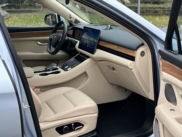 Фото 10 - Aito M5