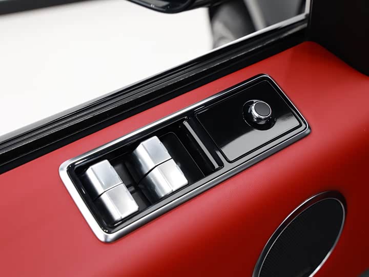 Фото 29 - Land Rover Range Rover Sport