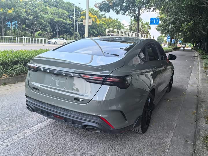 Фото 12 - Geely Binrui