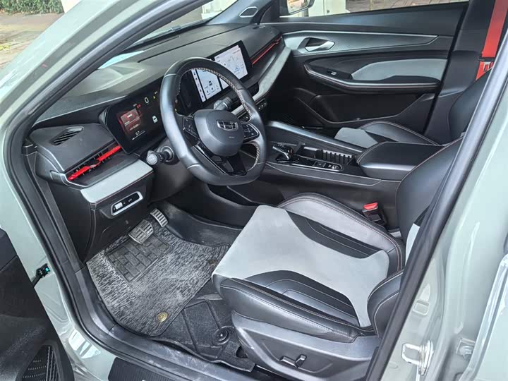 Фото 9 - Geely Binrui