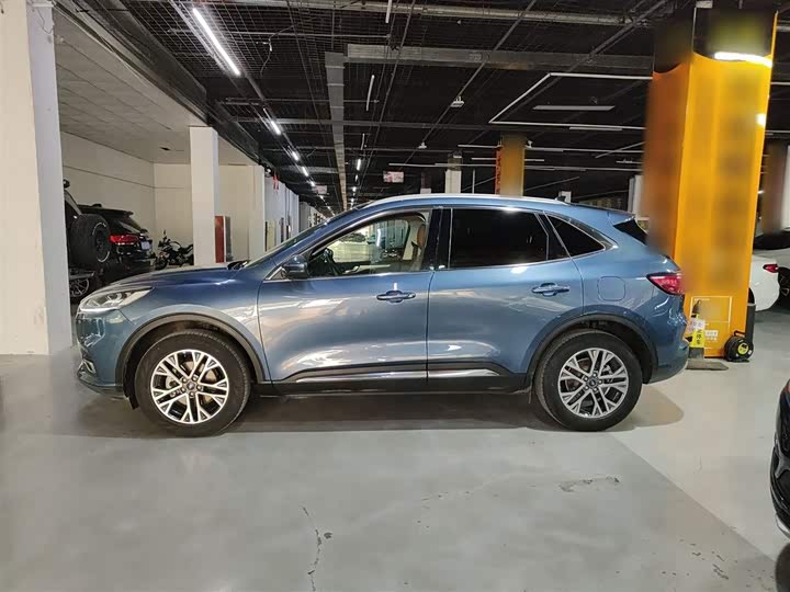 Фото 5 - Ford Escape