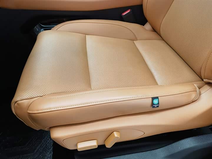 Фото 20 - Leapmotor C16