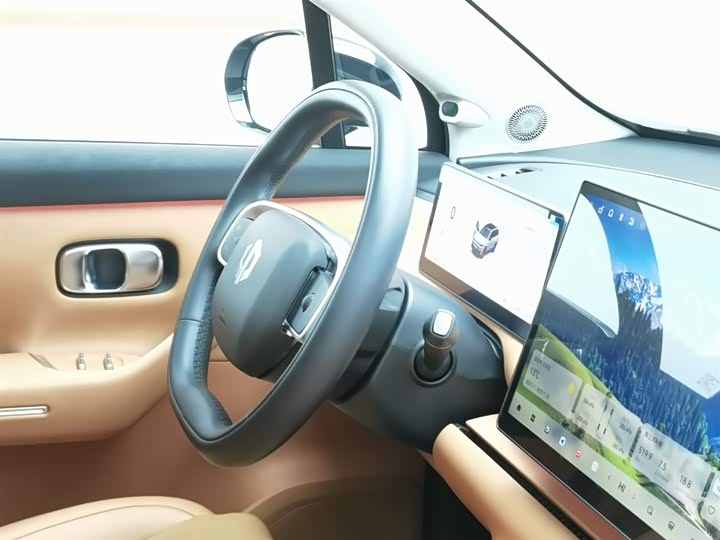 Фото 22 - Leapmotor C16