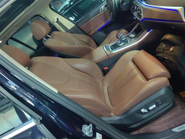 Фото 25 - BMW X5