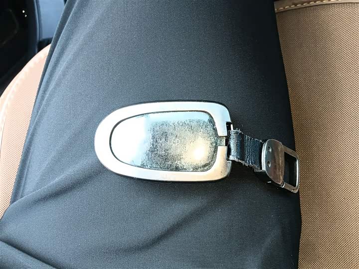 Фото 11 - LiXiang One