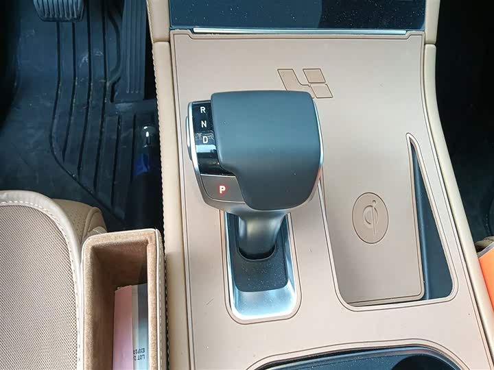 Фото 6 - LiXiang One