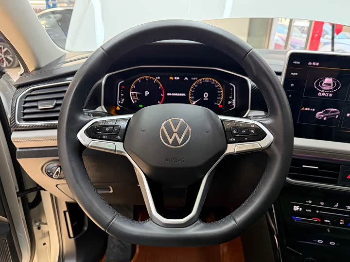 Фото 11 - Volkswagen Tayron