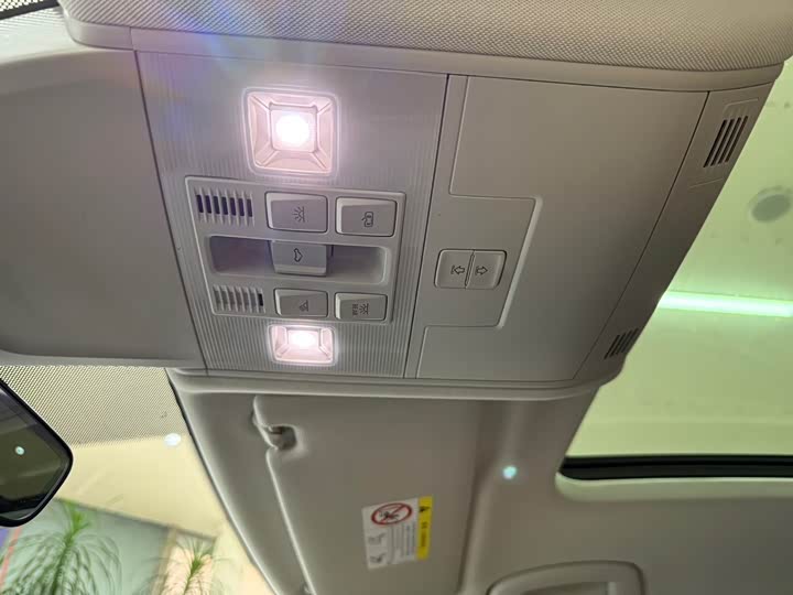 Фото 14 - Volkswagen Tayron