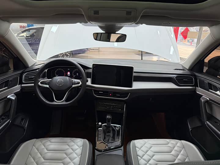 Фото 20 - Volkswagen Tayron