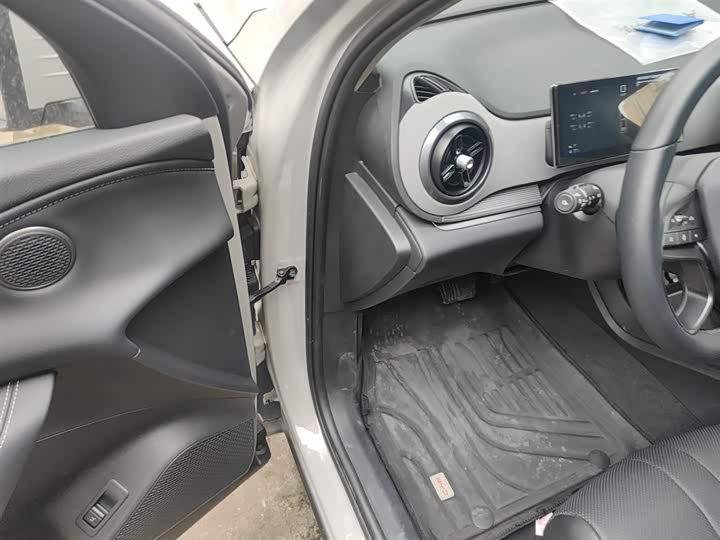 Фото 16 - BYD Sea Lion 05 DM-i Hybrid