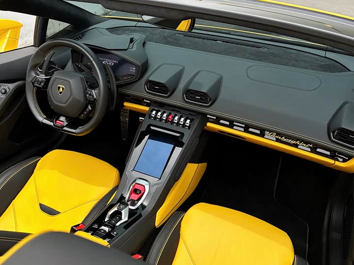 Фото 19 - Lamborghini Huracán