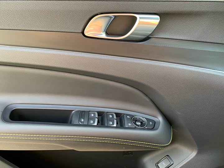 Фото 21 - Ford Equator Sport Hybrid