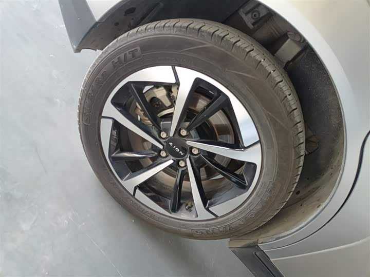 Фото 26 - GAC Aion Y