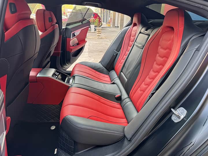 Фото 14 - BMW 8 Series