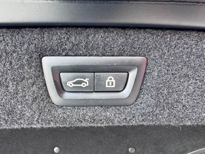 Фото 32 - BMW 8 Series