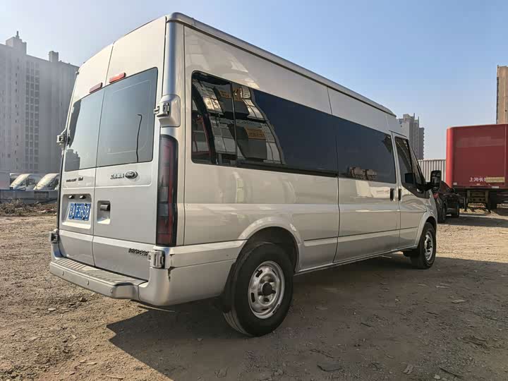 Фото 4 - Ford Transit New