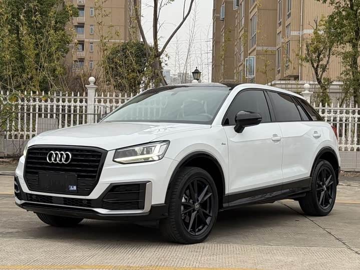 Фото 1 - Audi Q2L
