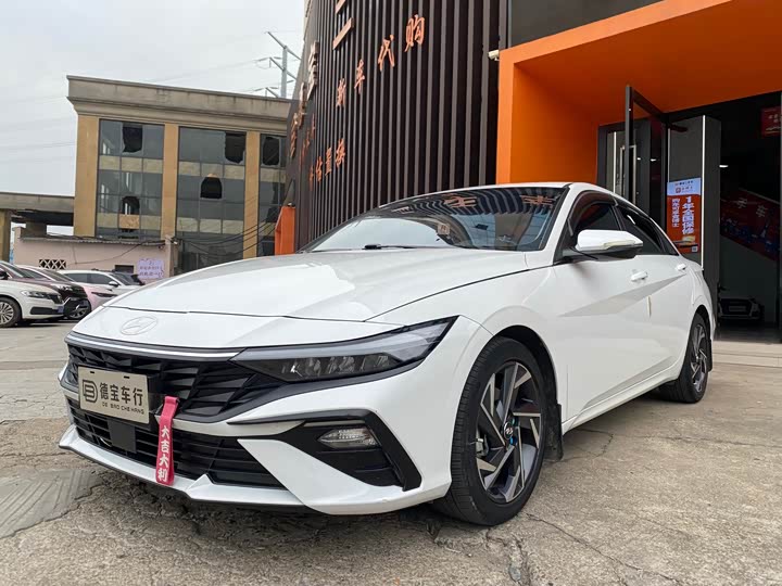 Фото 1 - Hyundai Elantra N line