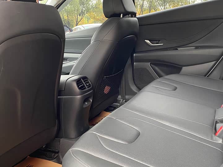 Фото 8 - Hyundai Elantra N line