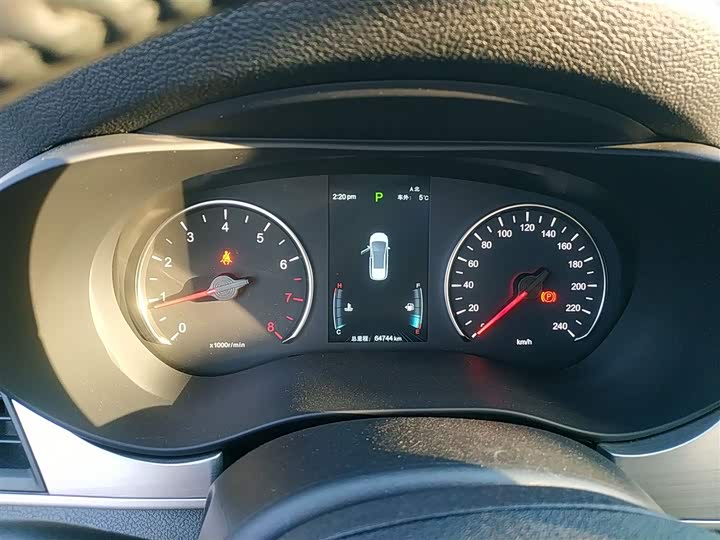 Фото 11 - BYD Song Max